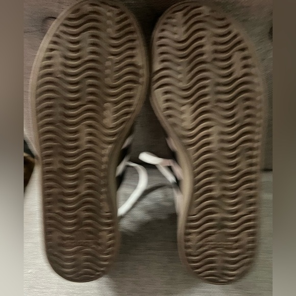 Adidas Women's VL Court 3.0 White and Black Sneakers (size 7) - Picture 4 of 4